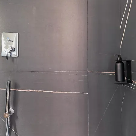 Nodo - Modern By Host Hero Bed and Breakfast