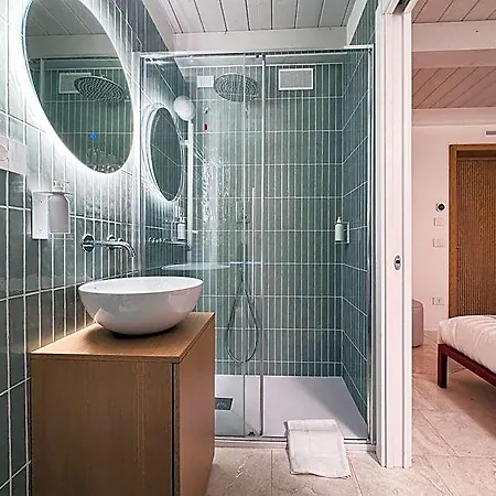 Bed and Breakfast Nodo - Modern By Host Hero 3*